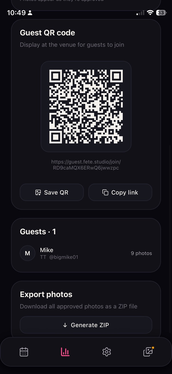Guest QR code screen with scannable code, guest list and export options