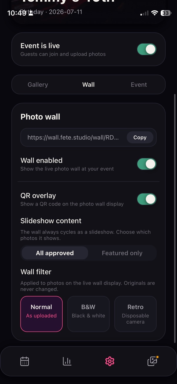 Wall settings showing photo wall URL, wall enabled toggle, QR overlay and slideshow controls